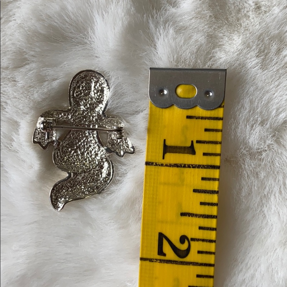 Enamel ghost Halloween brooch - Picture 3 of 3